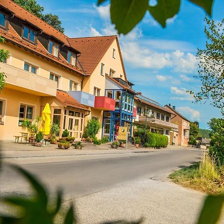 Landgasthof Schwarz Windsbach エクステリア 写真