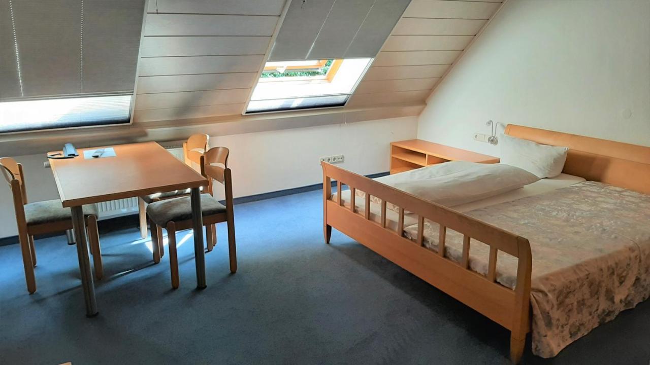 Landgasthof Schwarz Windsbach エクステリア 写真