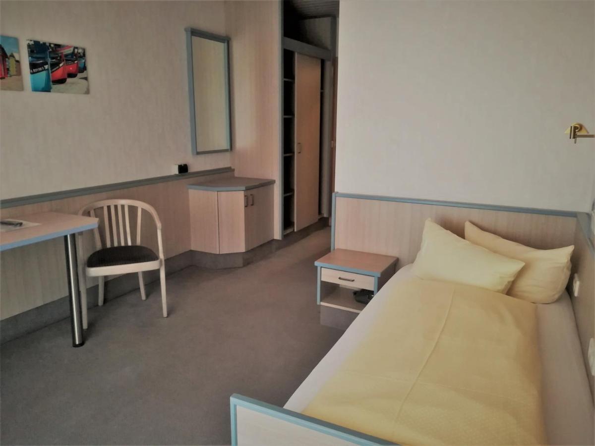 Landgasthof Schwarz Windsbach エクステリア 写真